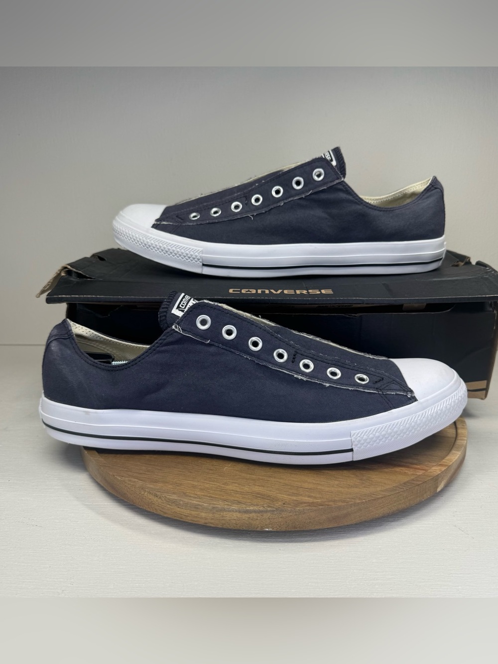 NEW IN BOX Converse Shoes Slip Ons No Laces Black 1T366 Mens Size 15